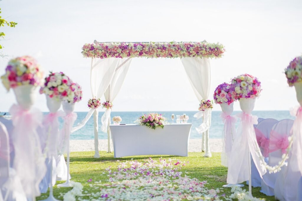 Altar en la playa para boda